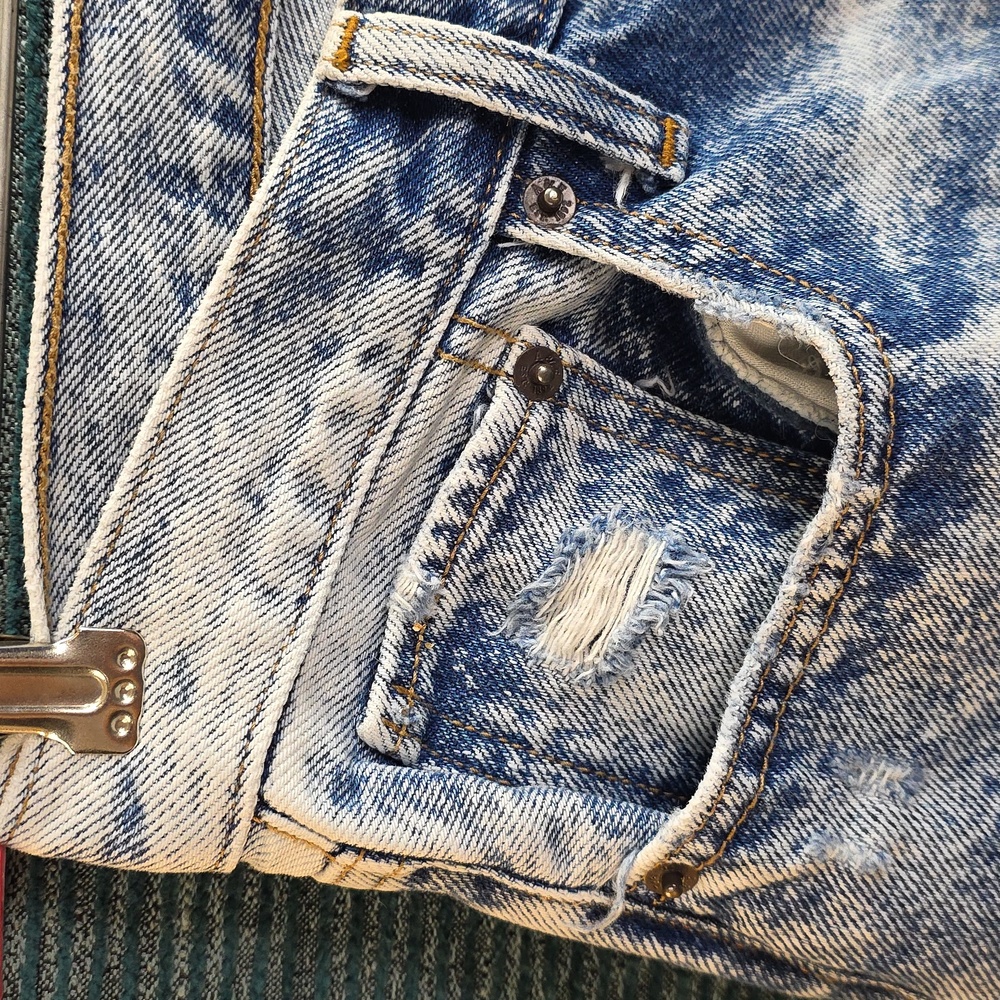 Abercrombie & Fitch 100% Cotton High Rise Mom Jeans - Picture 4 of 16